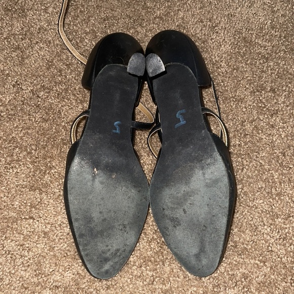 Used black leather danshuz heels size 9m - Picture 3 of 4